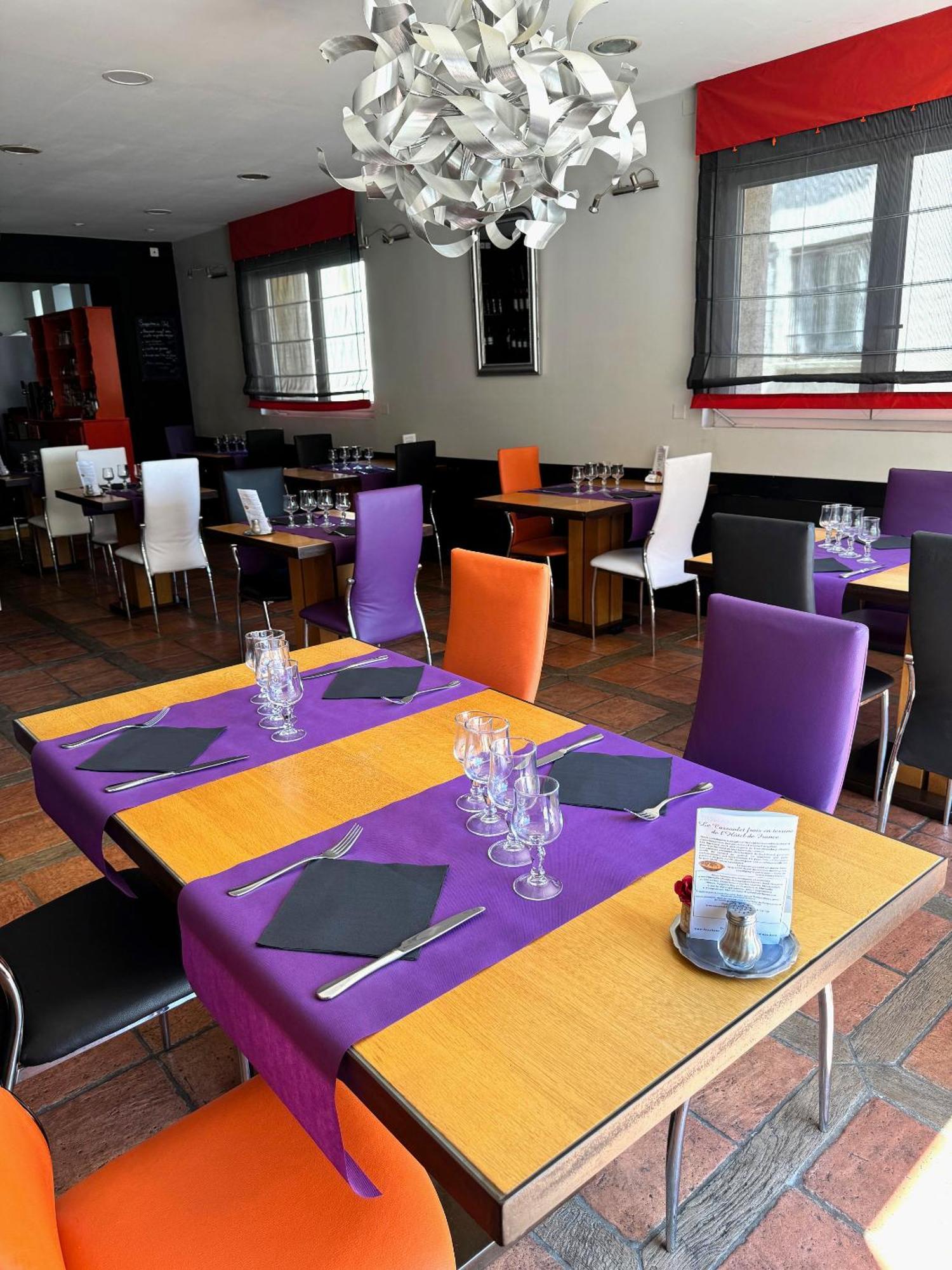 Restaurant De France Hotel 3*